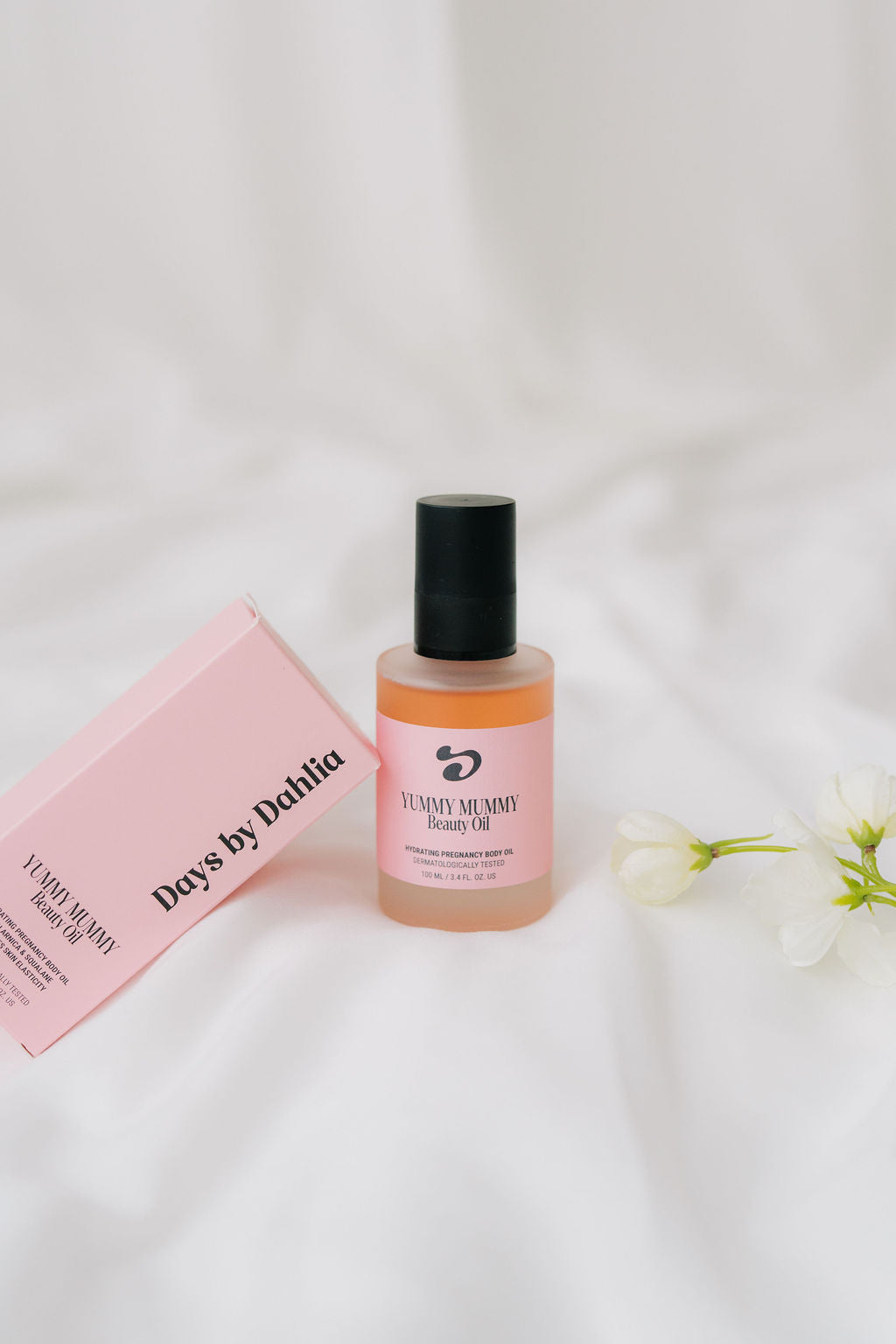 Mama box 2026- Moderni äitiyspakkaus äidin hyvinvoinnin tueksi